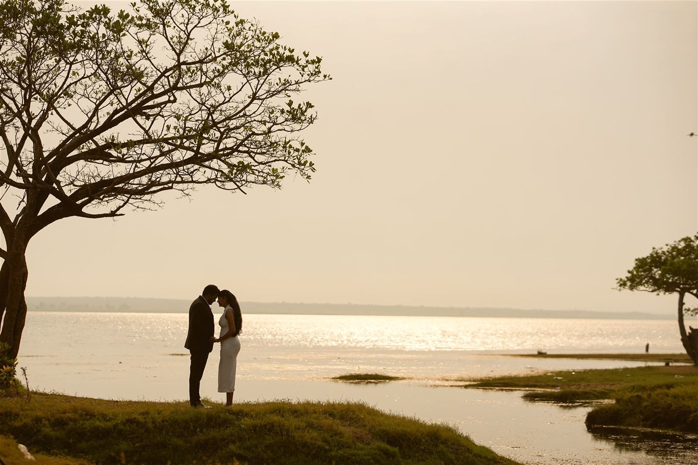Vicky7Studio featured wedding frame